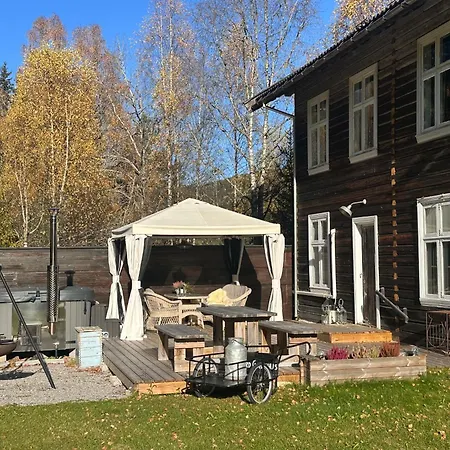 Nord-garthus Gard 1 Holera